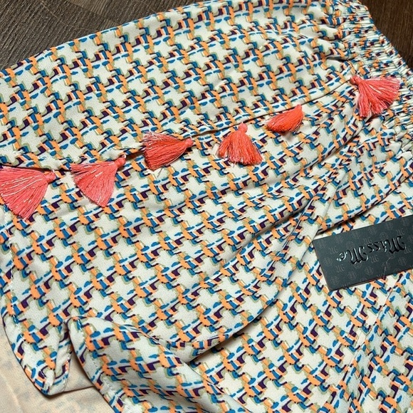 Miss Me Tassle Shorty - Picture 3 of 4